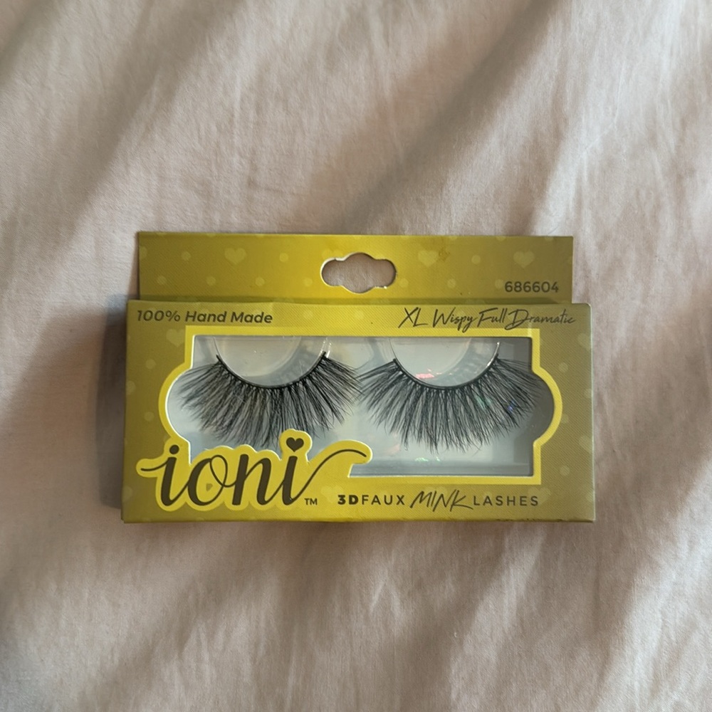 Lash bundle - Picture 3 of 3